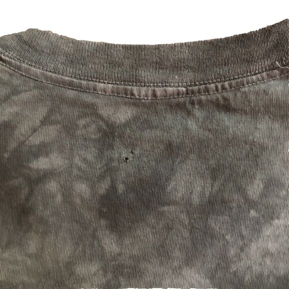 The Mountain Sheltered White Tiger Cub Santa Hat T-Shirt Mens XL Holiday Cotton - Picture 11 of 11